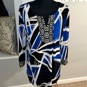 NWT JM Collection Vneck silky top print black blue white silver sparkle neckline